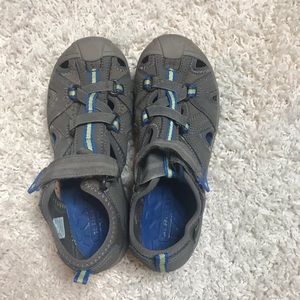 Youth Merrill unisex shoes size 3w